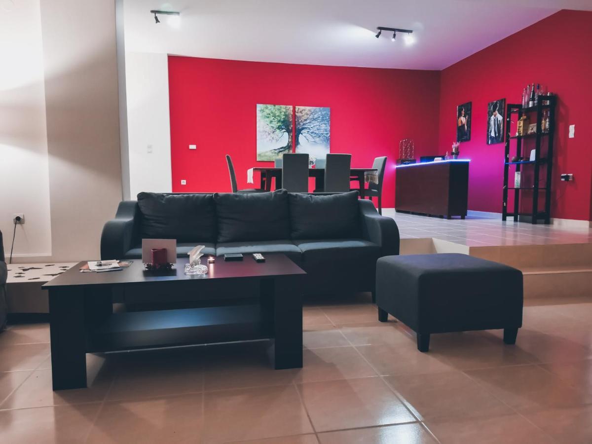 Jasmine Apartment - Nafplio Town ภายนอก รูปภาพ