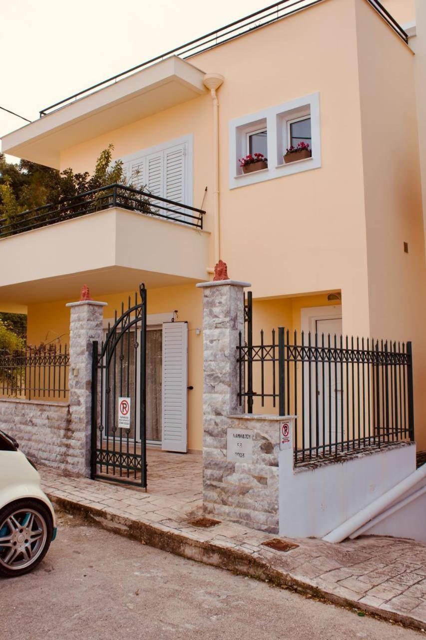 Jasmine Apartment - Nafplio Town ภายนอก รูปภาพ